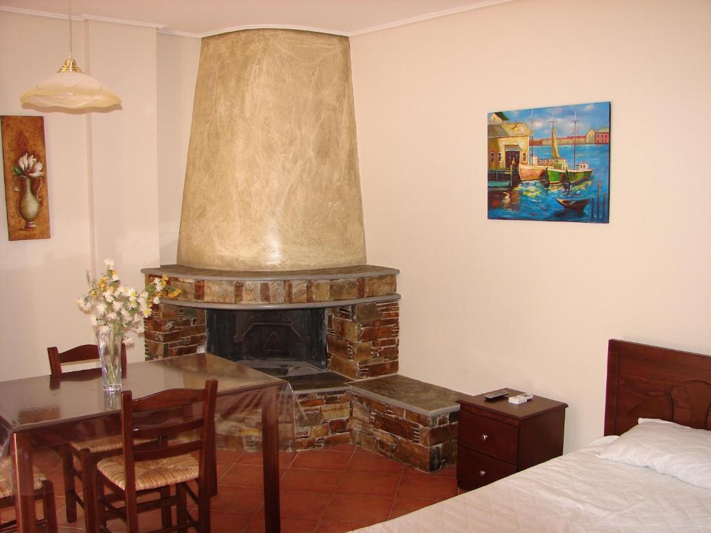 Makronas Apartments Karystos  Bagian luar foto