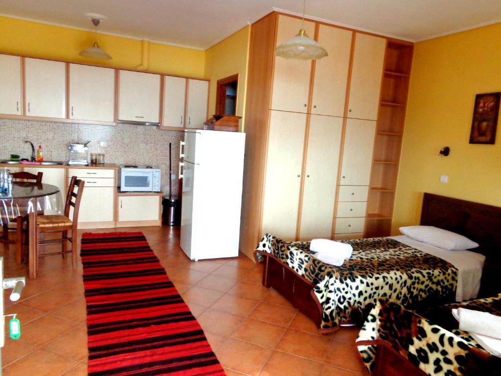 Makronas Apartments Karystos  Bagian luar foto